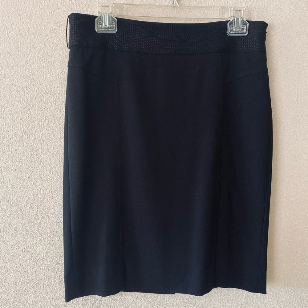 WHBM Black Pencil Skirt 🌸